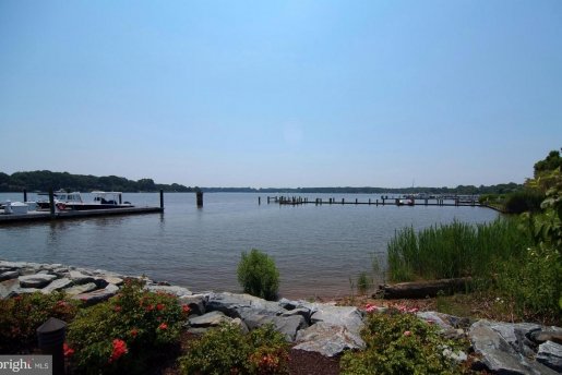 waterfront listing